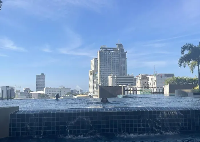 30sqm Studio, Queen Sized Bed, 15th Floor, Baseline Prestige Fuente Osmena アパート